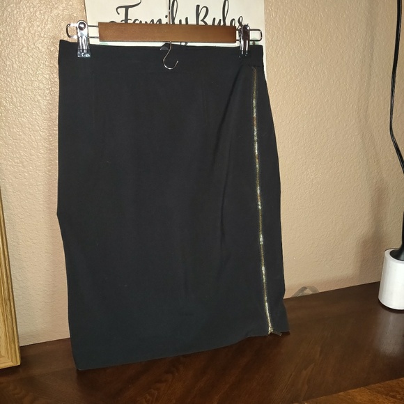 Carmen Marc Valvo skirt with  zipper detail - Picture 2 of 5